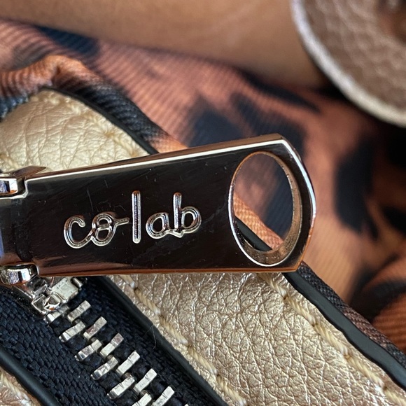 CO LAB Golden purse with inside leopard zip and snap closure. - Picture 11 of 16